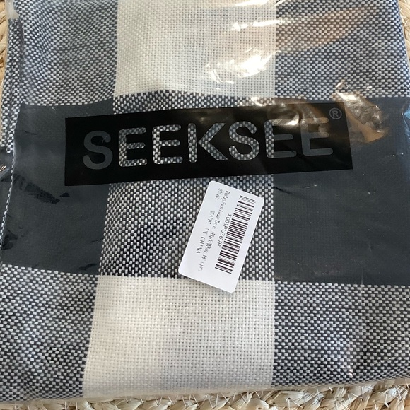 Burlap farmhouse Buffalo check pillow covers❤️❤️ - Picture 5 of 11